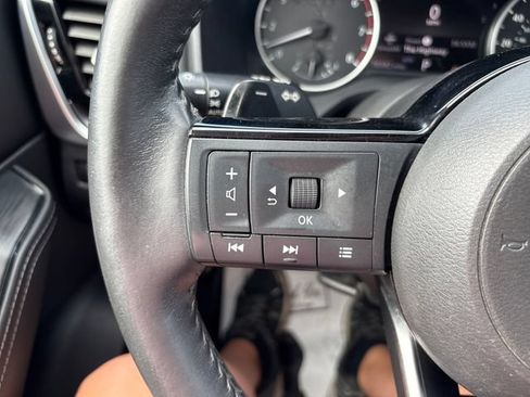 Used 2021 Nissan Rogue SV AWD/4WD image 11
