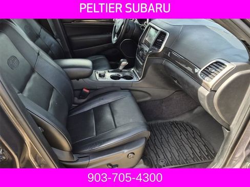 Used 2018 Jeep Grand Cherokee Overland w/ Jeep Active Safety Group image 14