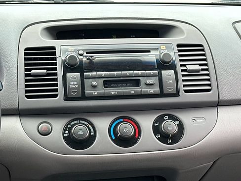 Used 2003 Toyota Camry LE FWD image 15