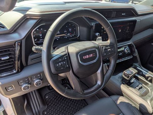Used 2024 GMC Sierra 1500 AT4 image 15