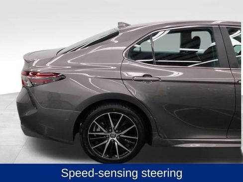 Used 2024 Toyota Camry SE image 19