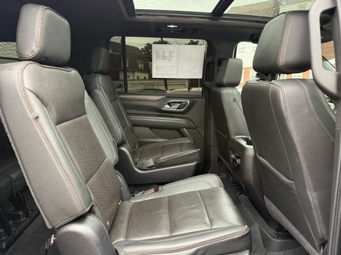 Used 2021 Chevrolet Suburban High Country AWD/4WD image 26