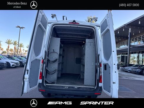Used 2024 Mercedes-Benz Sprinter 2500 w/ Acoustic Package image 5
