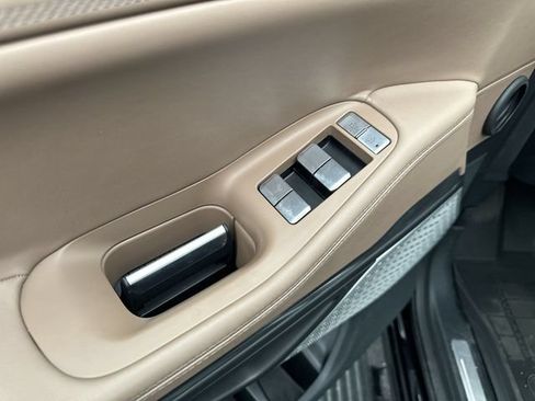 Used 2025 Lincoln Navigator Black Label AWD/4WD image 17