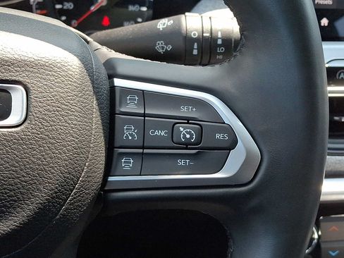 Used 2022 Jeep Compass Latitude AWD/4WD image 22