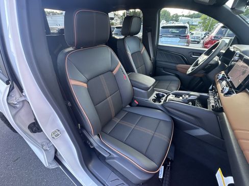 New 2026 GMC Canyon AT4 AWD/4WD image 25
