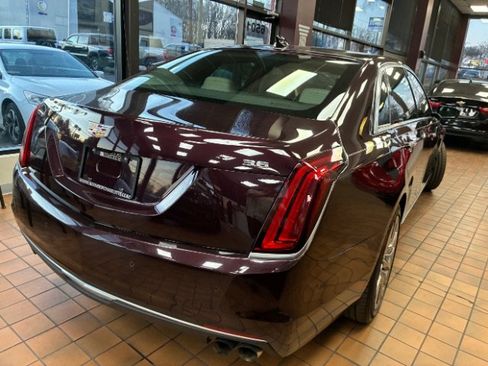 Used 2018 Cadillac CT6 Luxury image 13