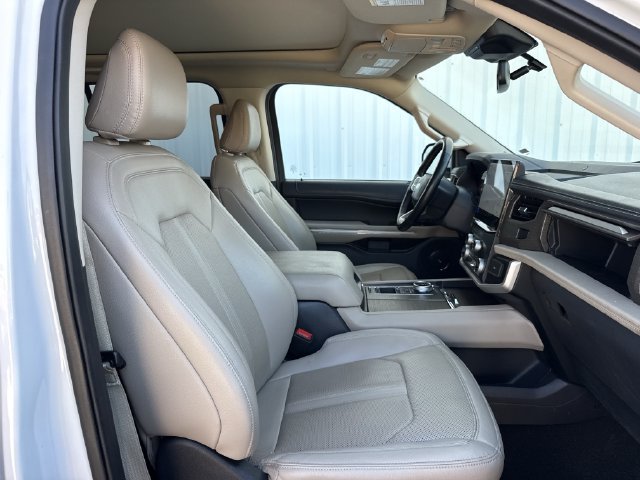Used 2024 Ford Expedition Max Limited RWD image 31