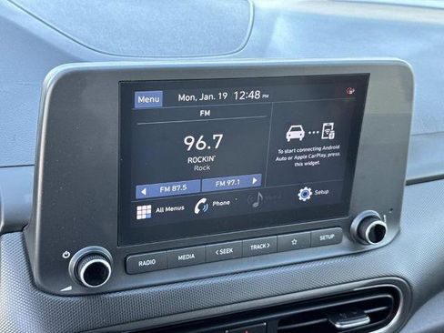 Used 2022 Hyundai Kona SEL image 12