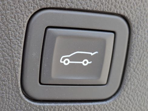 Certified 2025 Cadillac Escalade Sport Platinum w/ LPO, ONYX Package image 19