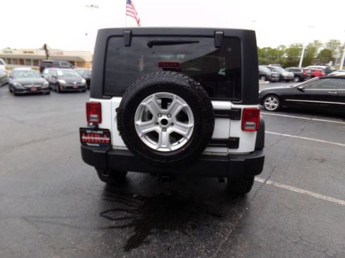 Used 2015 Jeep Wrangler Sport AWD/4WD image 52