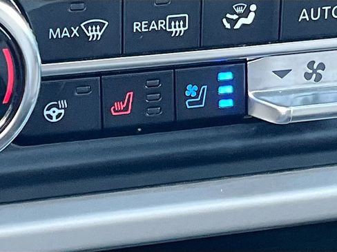 Used 2024 Ford Expedition Max Limited AWD/4WD image 21