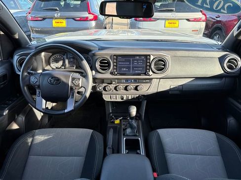 Used 2021 Toyota Tacoma TRD Off-Road image 23
