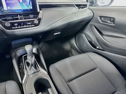 Used 2025 Toyota Corolla LE FWD image 23