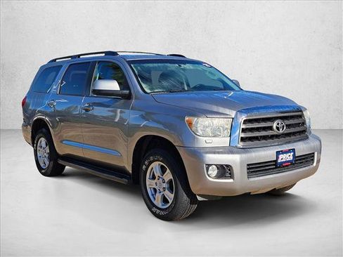 Used 2015 Toyota Sequoia SR5 image 3