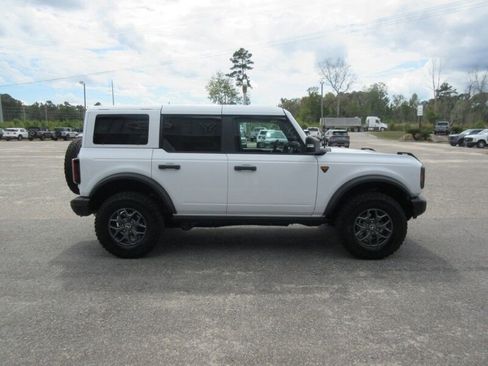 New 2025 Ford Bronco Badlands image 6