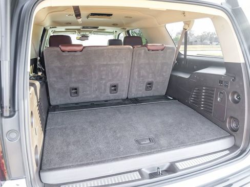 Used 2019 Chevrolet Suburban Premier image 68