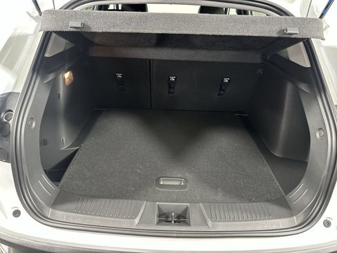 New 2026 Chevrolet Trax LT w/ LT Convenience Package FWD image 25
