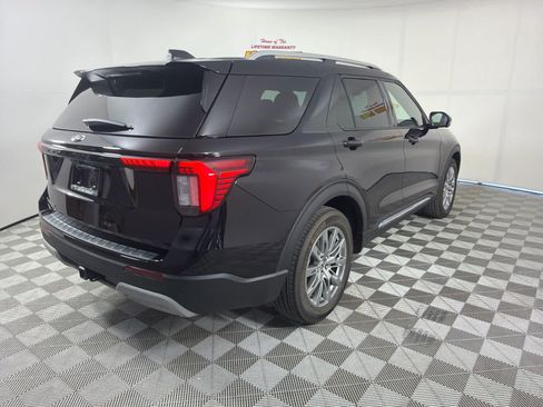 Used 2026 Ford Explorer Platinum RWD image 6