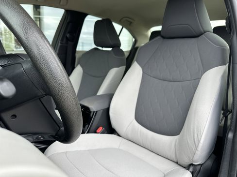 Used 2021 Toyota Corolla LE w/ Carpet Mat Package (TMS) image 9