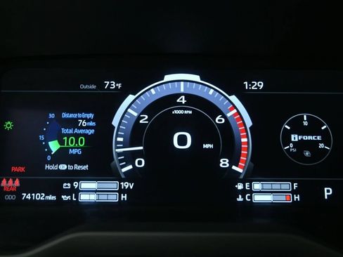 Used 2024 Toyota Tundra Platinum AWD/4WD image 17