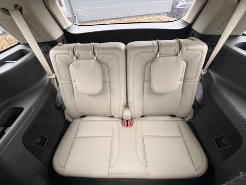 Certified 2023 Lincoln Aviator Reserve w/ Equipment Group 201A AWD/4WD image 16