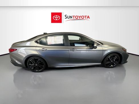 Used 2025 Toyota Camry XSE image 2