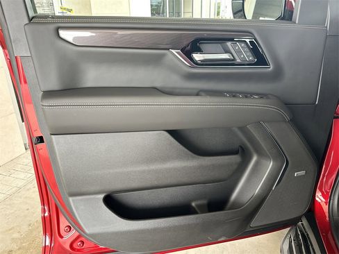 New 2026 GMC Yukon Elevation image 10