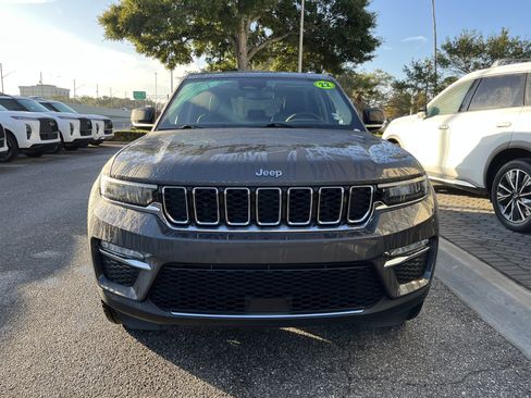 Used 2022 Jeep Grand Cherokee Limited 4xe image 9