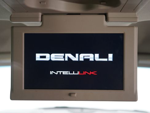 Used 2019 GMC Yukon XL Denali AWD/4WD image 17