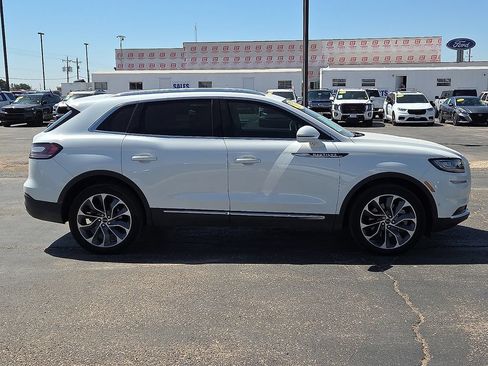 Used 2023 Lincoln Nautilus Reserve w/ Equipment Group 201A FWD image 6