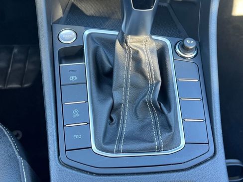 Used 2024 Volkswagen Jetta SE image 24