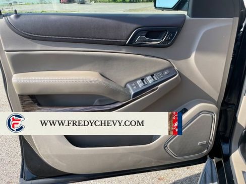 Used 2015 GMC Yukon XL SLT w/ Open Road Package AWD/4WD image 12