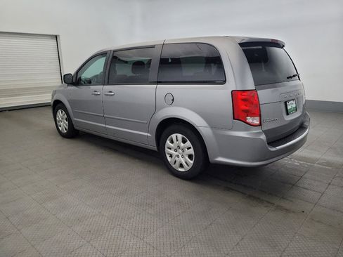 Used 2016 Dodge Grand Caravan SE w/ Quick Order Package 29E SE FWD image 3