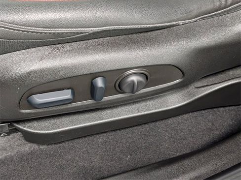 Used 2023 Chevrolet Bolt EUV LT w/ Convenience Package image 12