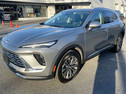 Used 2025 Buick Envision Preferred image 42