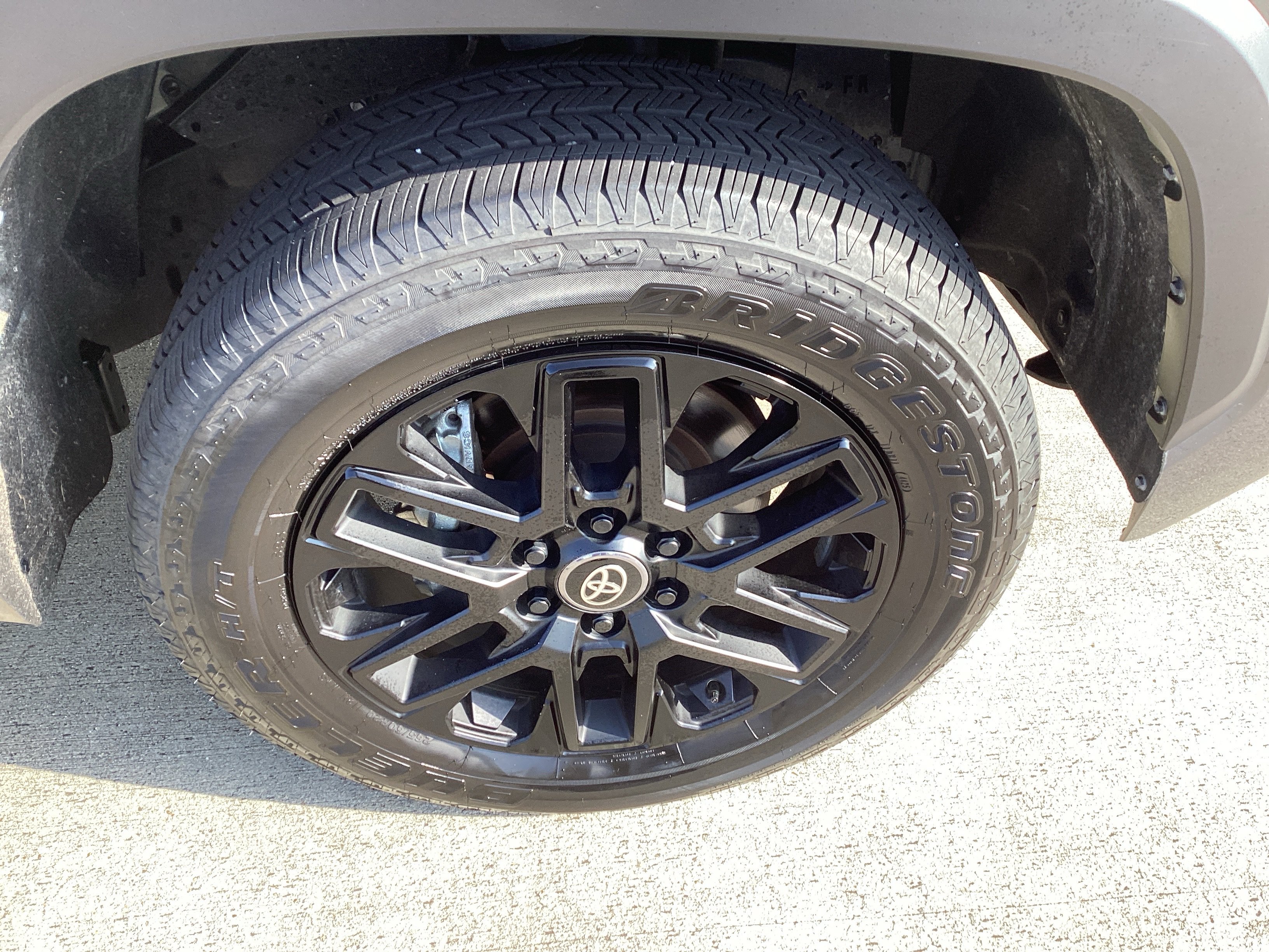 Used 2026 Toyota Tundra SR5 w/ SX Package RWD image 9