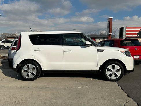 Used 2014 Kia Soul image 4