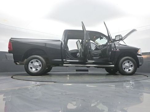 Used 2016 RAM 2500 Tradesman w/ Chrome Appearance Group image 61