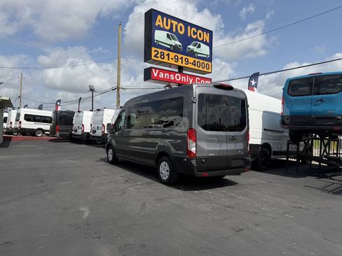 Used 2021 Ford Transit 350 XLT RWD image 30