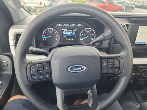 New 2025 Ford F250 XL w/ XL Chrome Package image 31