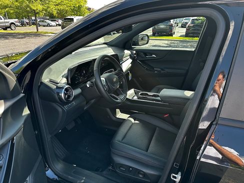 Used 2025 Chevrolet Equinox LT w/ Convenience Package II AWD/4WD image 15