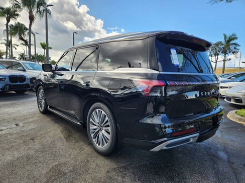 New 2026 INFINITI QX80 Luxe w/ Cargo Package image 4
