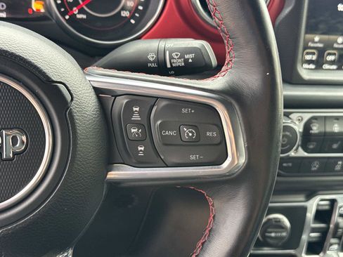 Used 2022 Jeep Wrangler Unlimited Rubicon w/ Xtreme Recon 35" Tire Package image 27