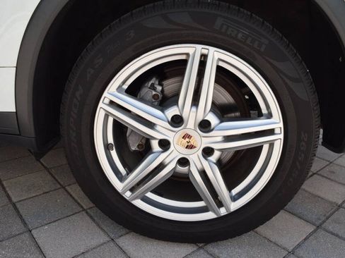 Used 2014 Porsche Cayenne Diesel Platinum Edition AWD/4WD image 86
