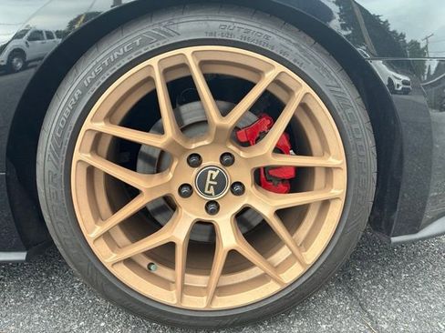 Used 2019 Ford Mustang GT RWD image 12