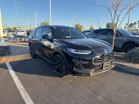 Certified 2023 Honda HR-V Sport image 3