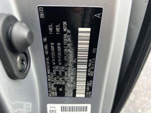 Used 2023 Toyota Sienna Platinum image 30