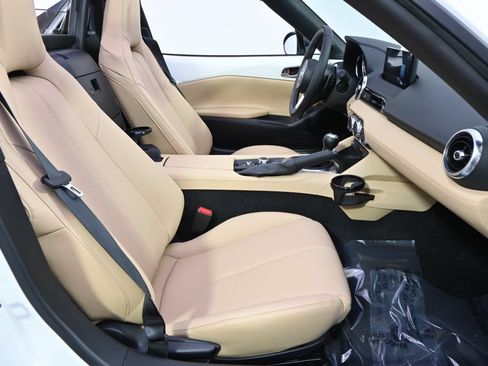 New 2026 MAZDA MX-5 Miata RF Grand Touring RWD image 20