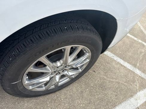 Used 2024 Buick Enclave Premium FWD image 11